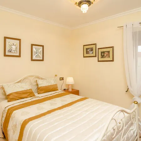 Luxury With Private Pool Near Sea In Valencia * Callosa de Ensarriá
